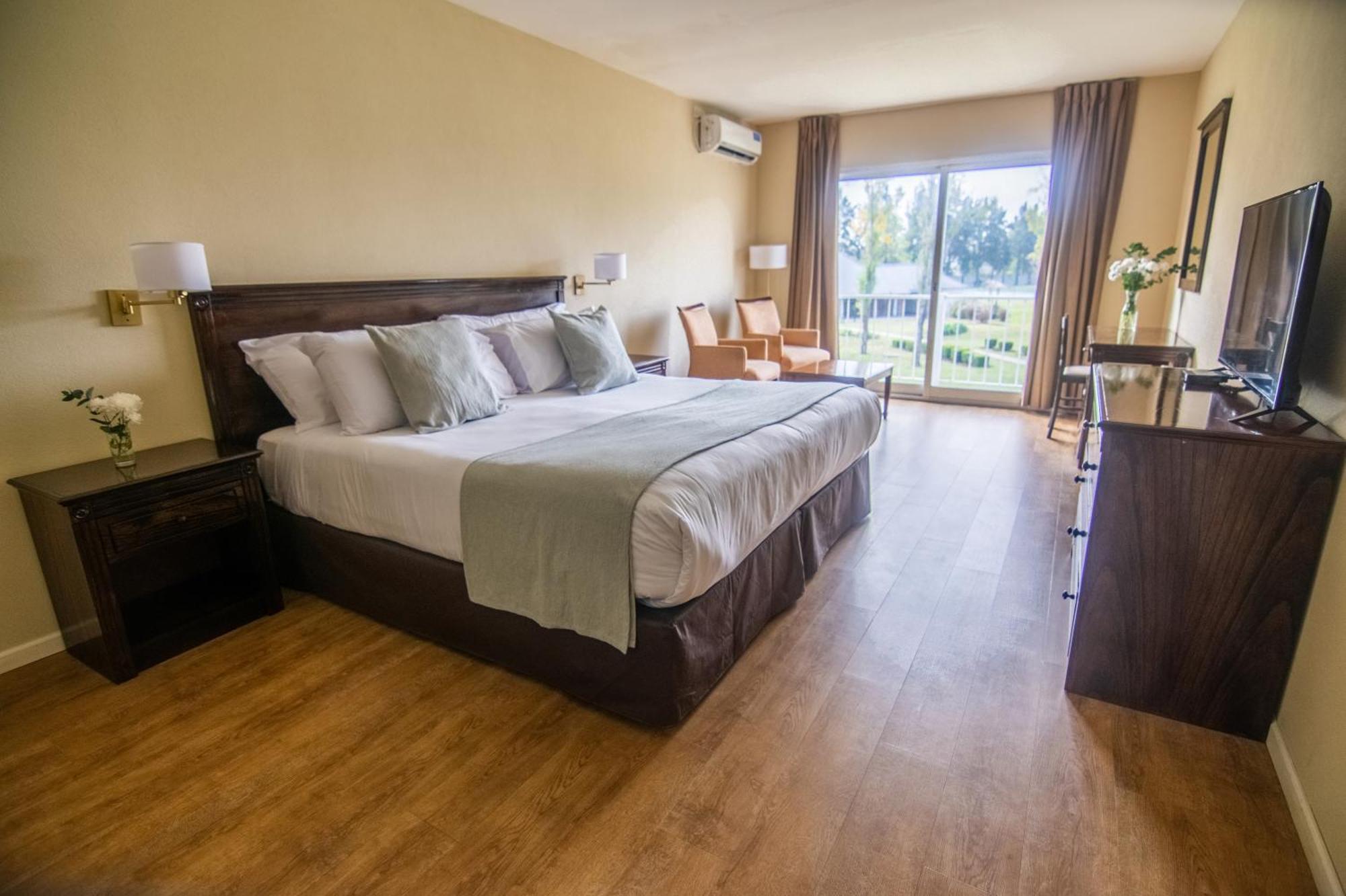 Wyndham Garden Campana Otel Dış mekan fotoğraf